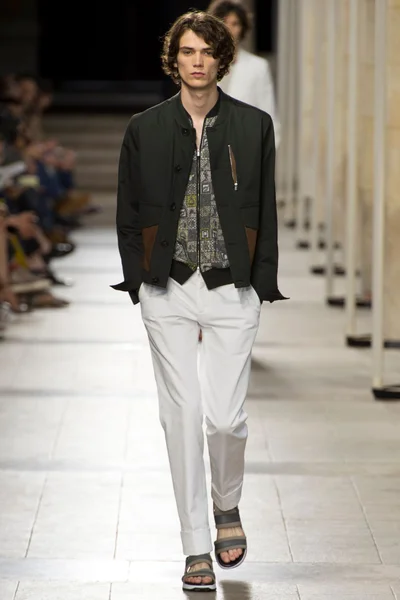 Look 6